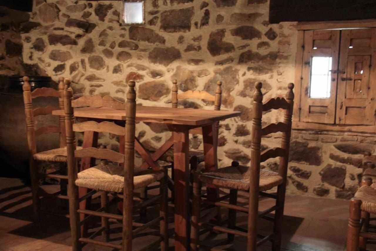 Posada El Canchal Arenas de San Pedro Eksteriør billede